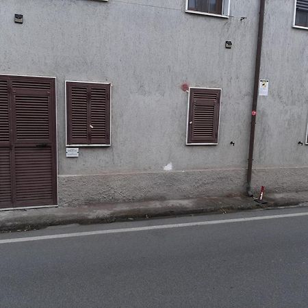 Luni Casa Dolce Casa Posto Accogliente Tranquillo Apartment Nicola Exterior foto